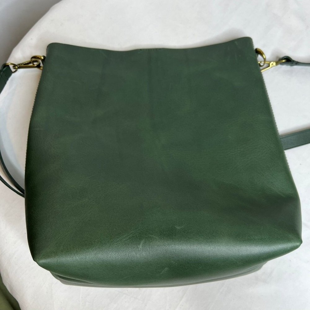 Madewell Forest Green Leather Bucket Bag - Picture 16 of 16